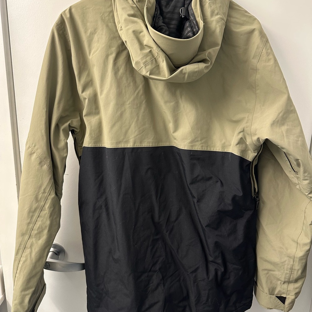 Mens Medium Volcom Goretex Snowboard Jacket
